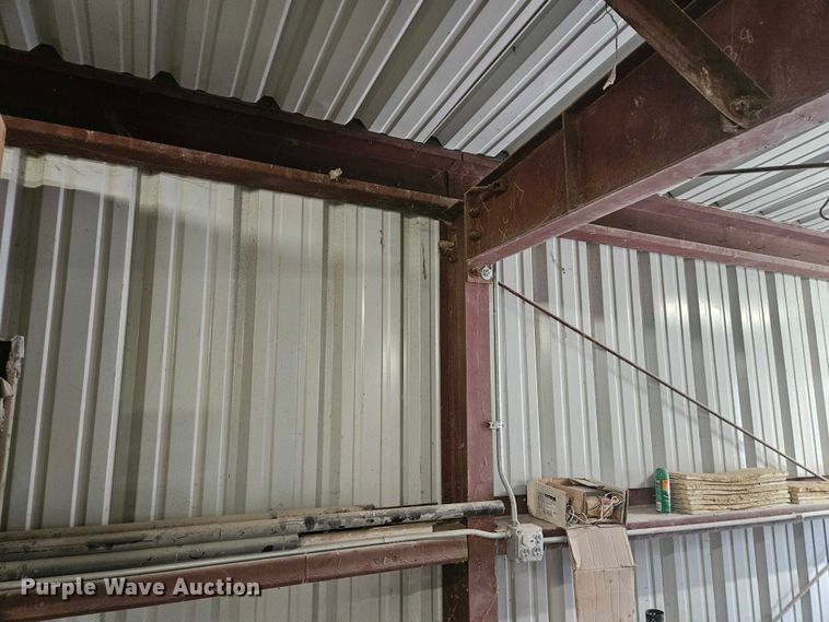 image for item EK5214 Metal building