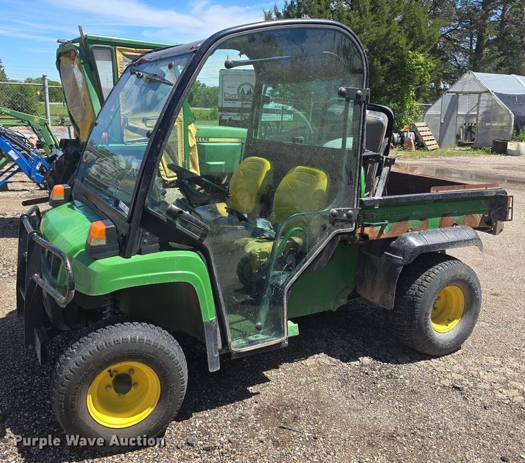 image for item EK5229 2002 John Deere utility vehicle