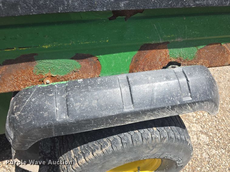 image for item EK5229 2002 John Deere utility vehicle