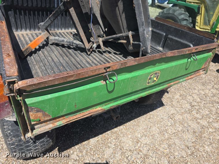 image for item EK5229 2002 John Deere utility vehicle