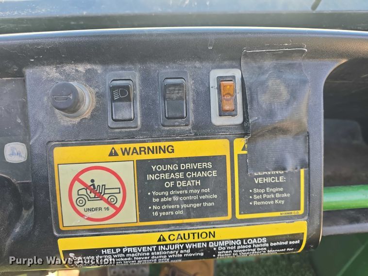 image for item EK5229 2002 John Deere utility vehicle