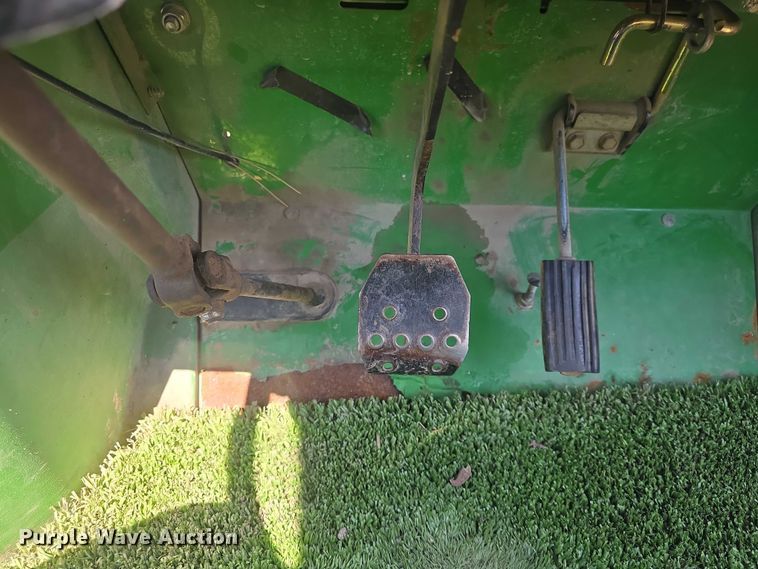 image for item EK5229 2002 John Deere utility vehicle