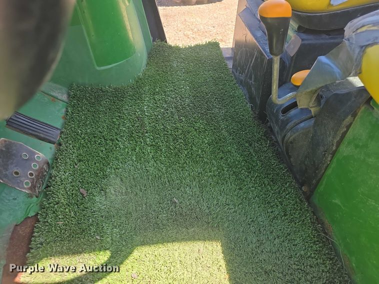 image for item EK5229 2002 John Deere utility vehicle