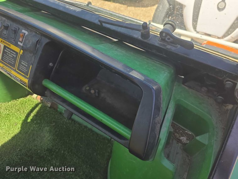 image for item EK5229 2002 John Deere utility vehicle