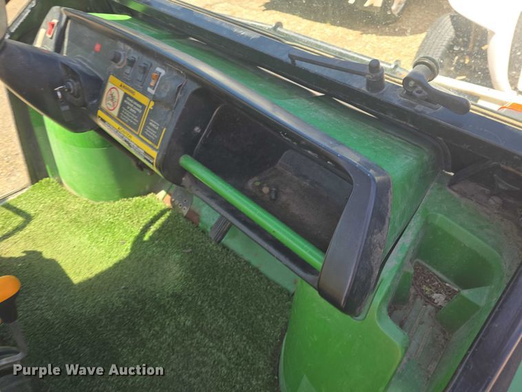 image for item EK5229 2002 John Deere utility vehicle