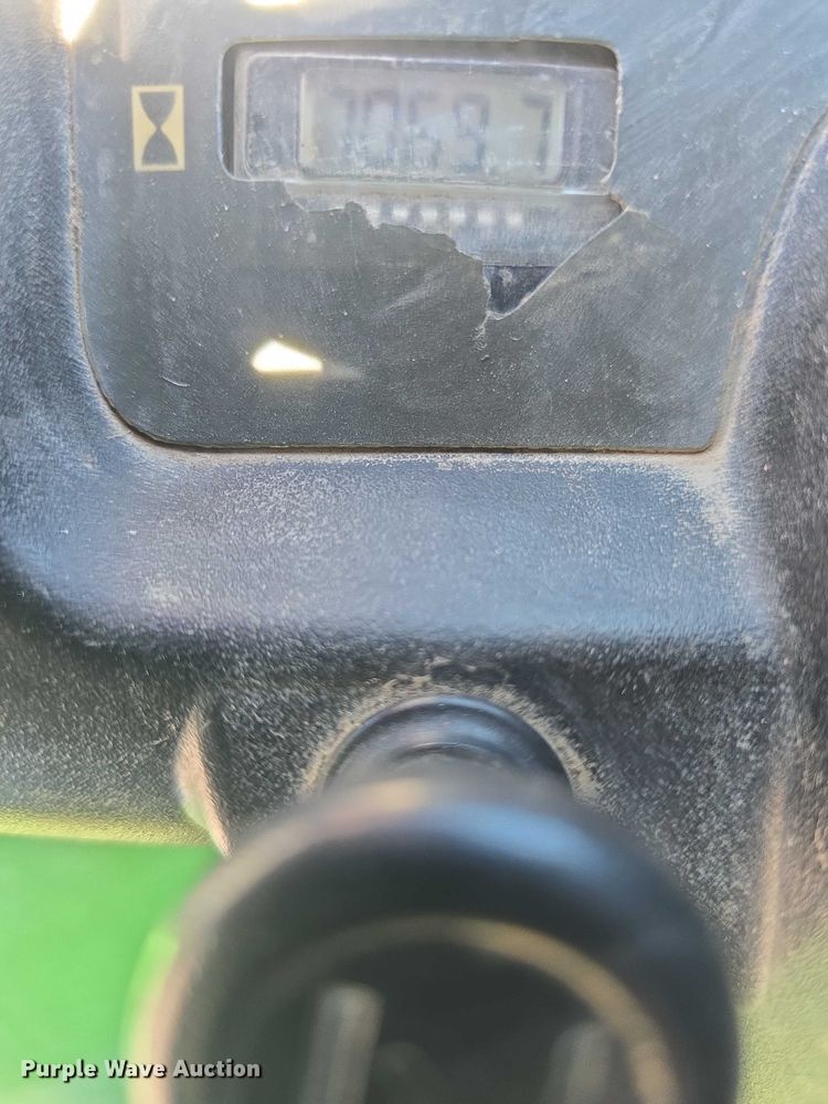 image for item EK5229 2002 John Deere utility vehicle