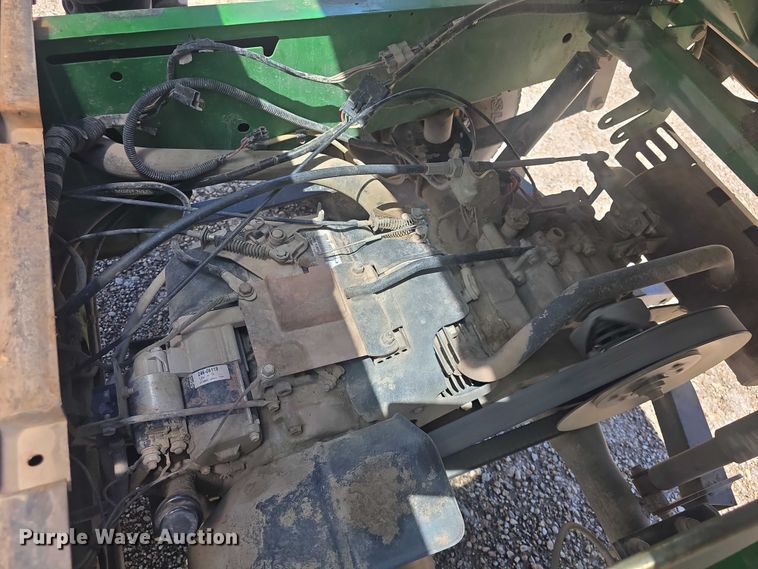 image for item EK5229 2002 John Deere utility vehicle