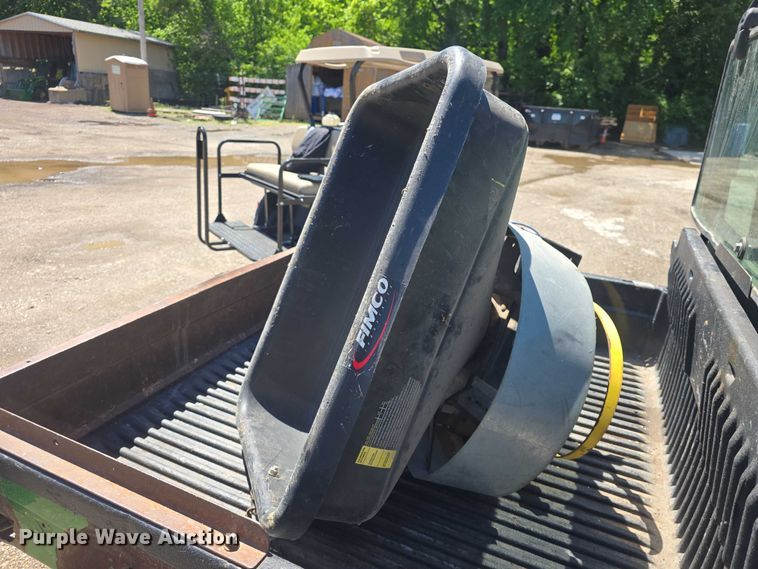 image for item EK5229 2002 John Deere utility vehicle