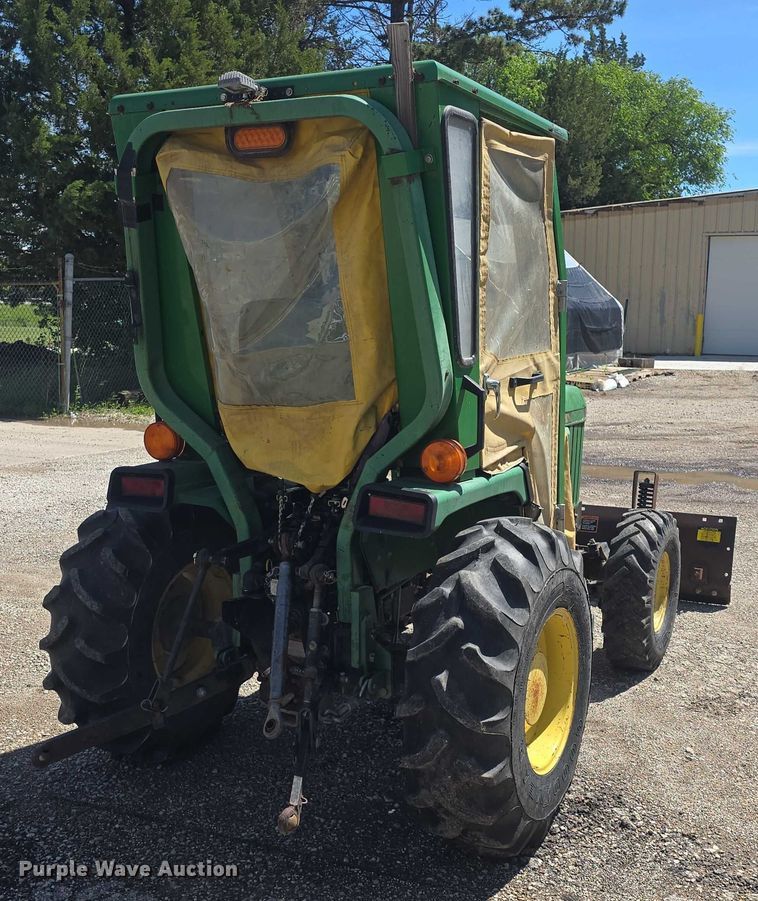 image for item EK5230 1992 John Deere 955 MFWD tractor