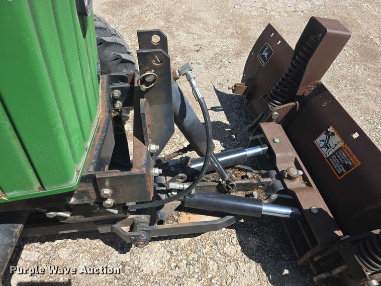 image for item EK5230 1992 John Deere 955 MFWD tractor