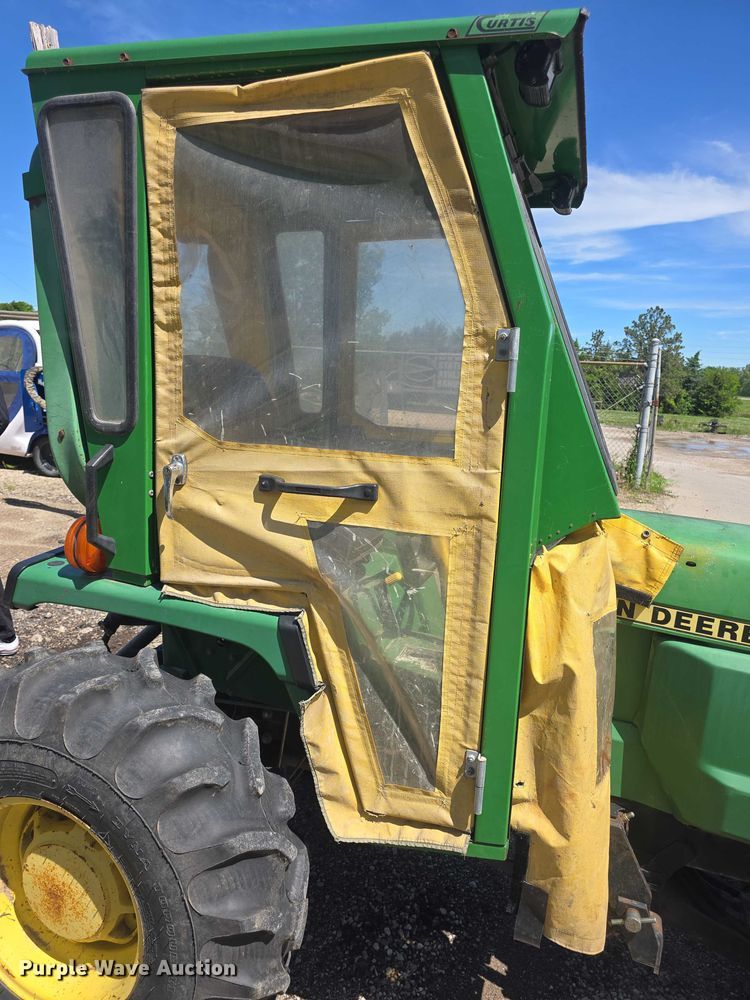 image for item EK5230 1992 John Deere 955 MFWD tractor