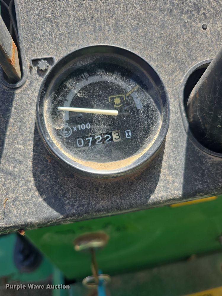 image for item EK5230 1992 John Deere 955 MFWD tractor