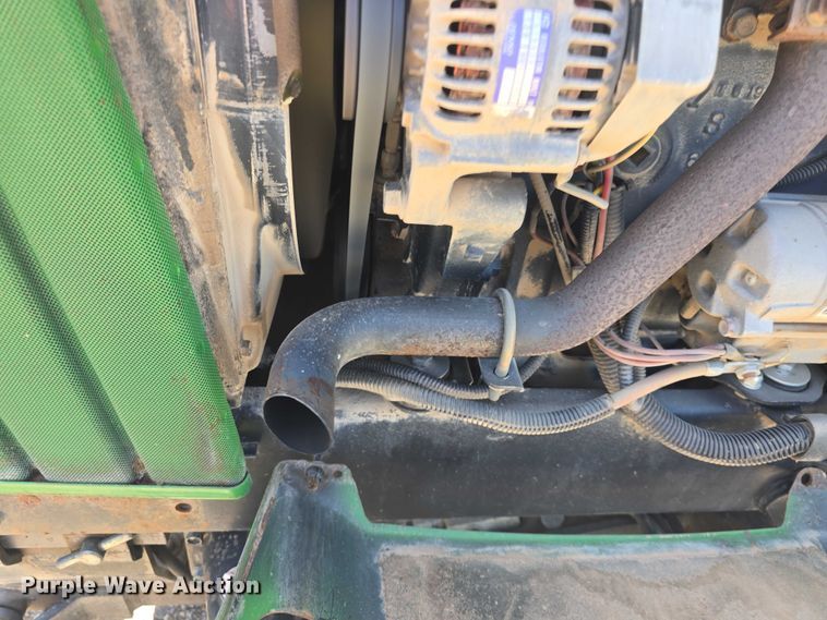 image for item EK5230 1992 John Deere 955 MFWD tractor