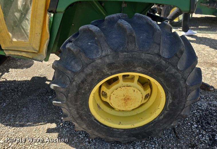 image for item EK5230 1992 John Deere 955 MFWD tractor