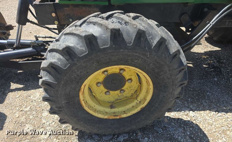 image for item EK5230 1992 John Deere 955 MFWD tractor