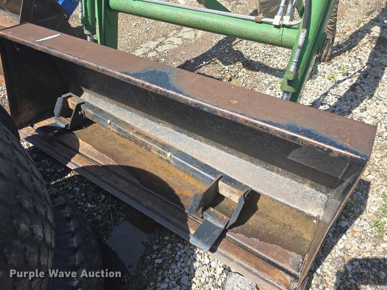 image for item EK5230 1992 John Deere 955 MFWD tractor