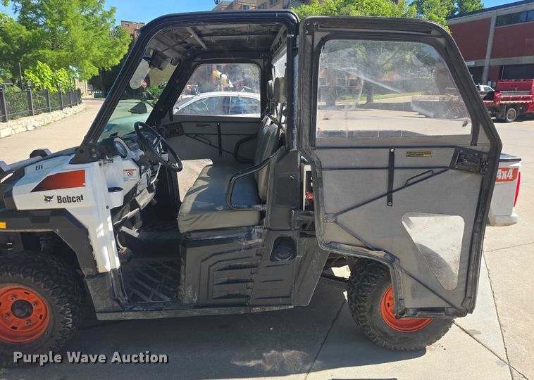 image for item EK5250 2015 Bobcat 3400G utility vehicle