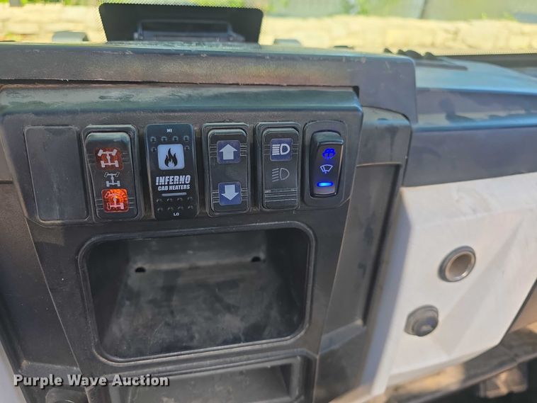 image for item EK5250 2015 Bobcat 3400G utility vehicle