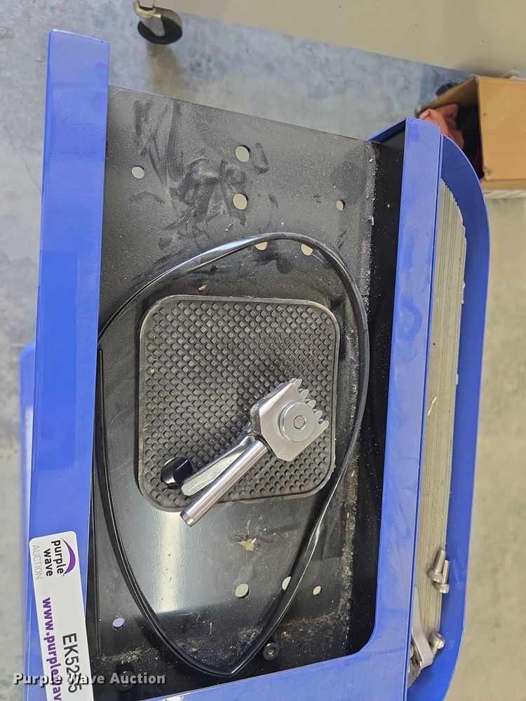 image for item EK5255 Alpha racket stringing machine