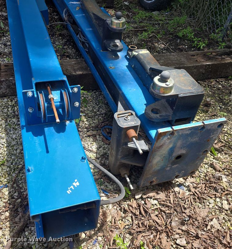 image for item EK5258 2001 ALM 9003A two post automotive lift