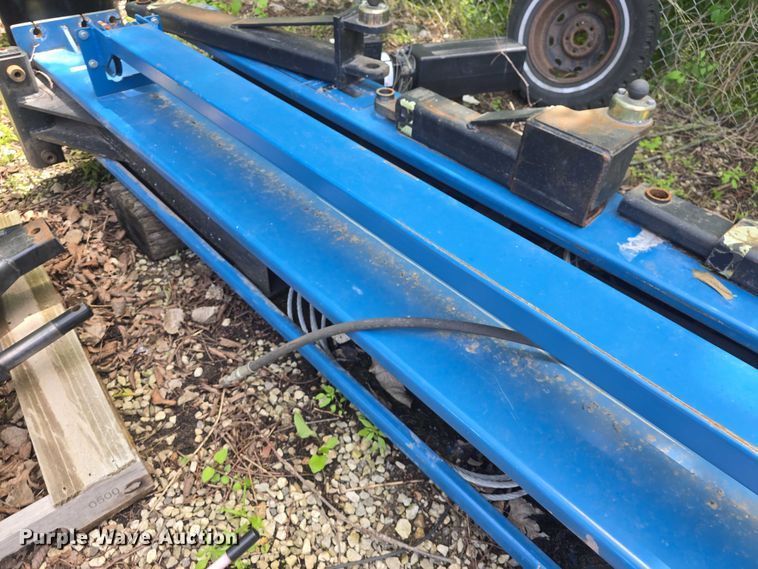 image for item EK5258 2001 ALM 9003A two post automotive lift