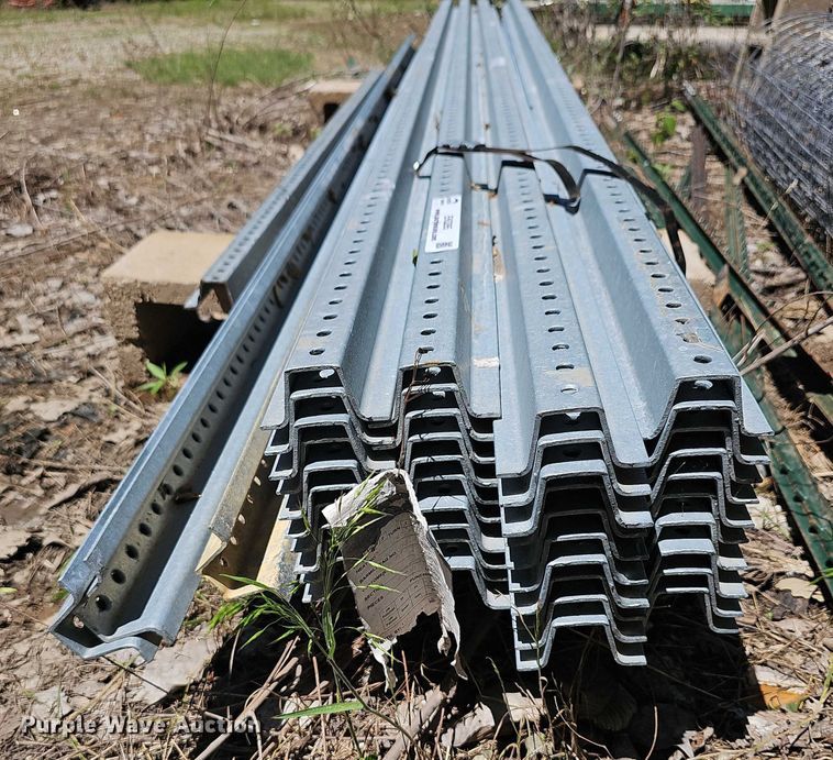 image for item EK5265 Approximately 40 sign posts