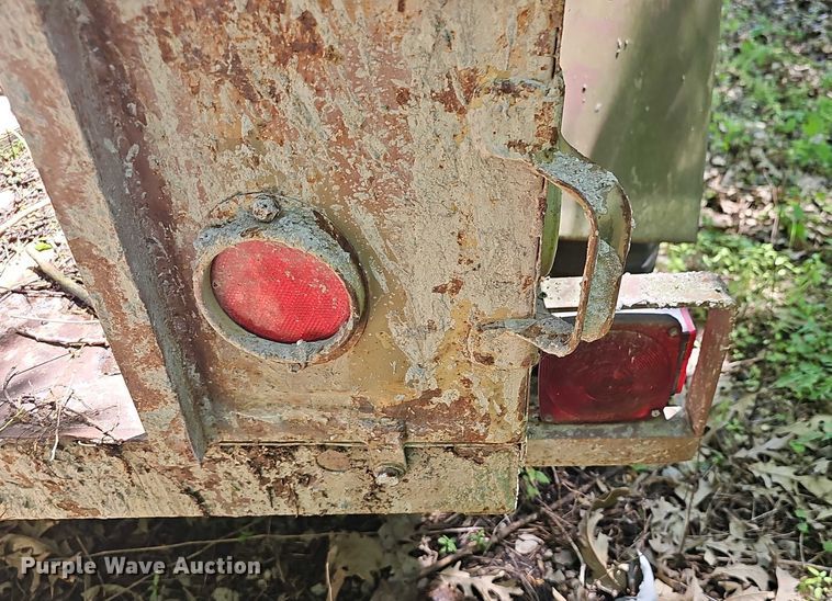 image for item EK5269 Utility trailer