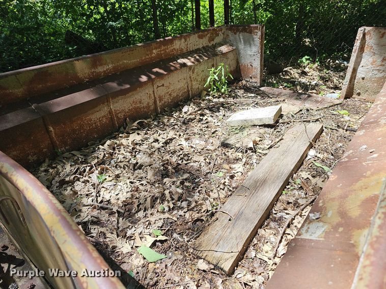 image for item EK5269 Utility trailer