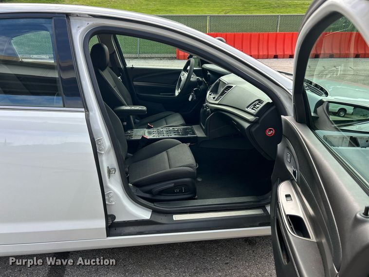 image for item EK8048 2014 Chevrolet Caprice Police 