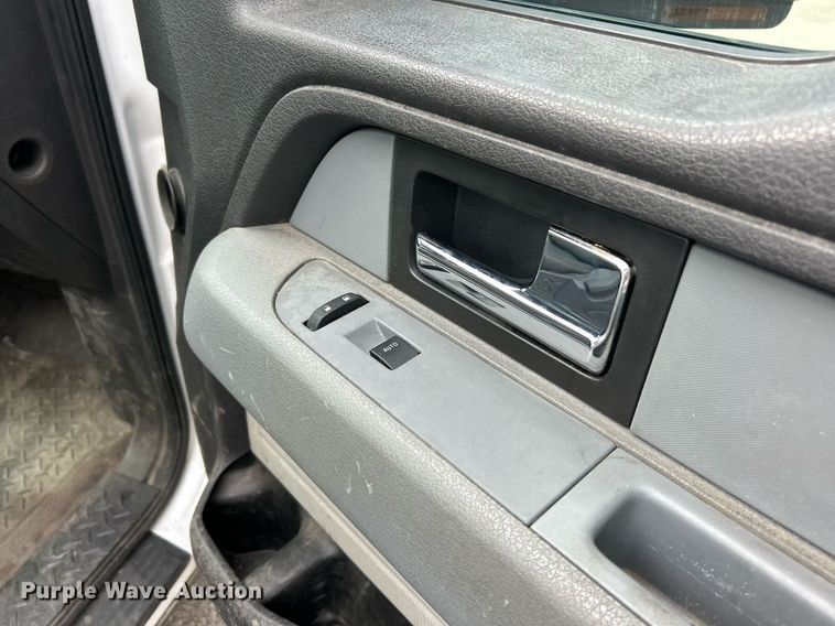 image for item EK8049 2014 Ford F150 XL SuperCab pickup truck