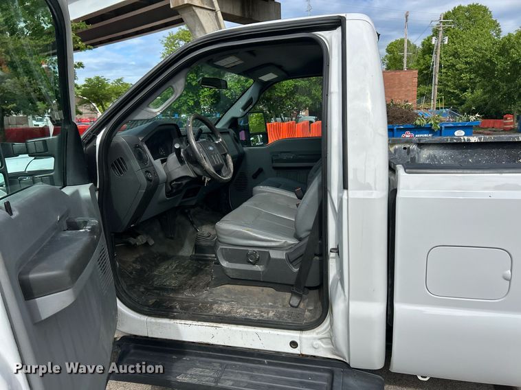 image for item EK8050 2015 Ford F250 Super Duty XL pickup truck