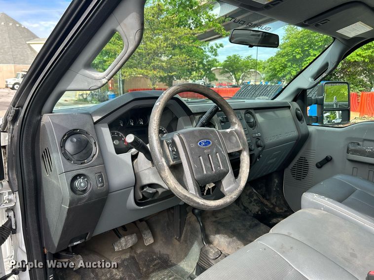 image for item EK8050 2015 Ford F250 Super Duty XL pickup truck