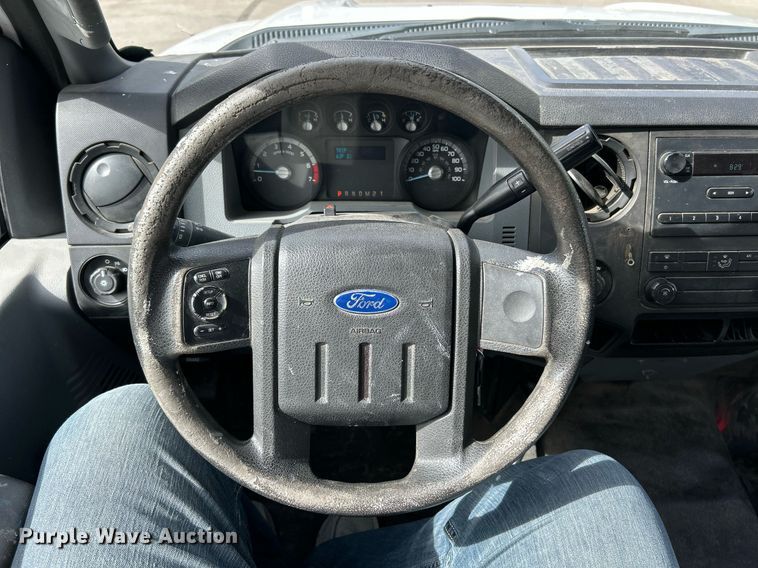 image for item EK8050 2015 Ford F250 Super Duty XL pickup truck