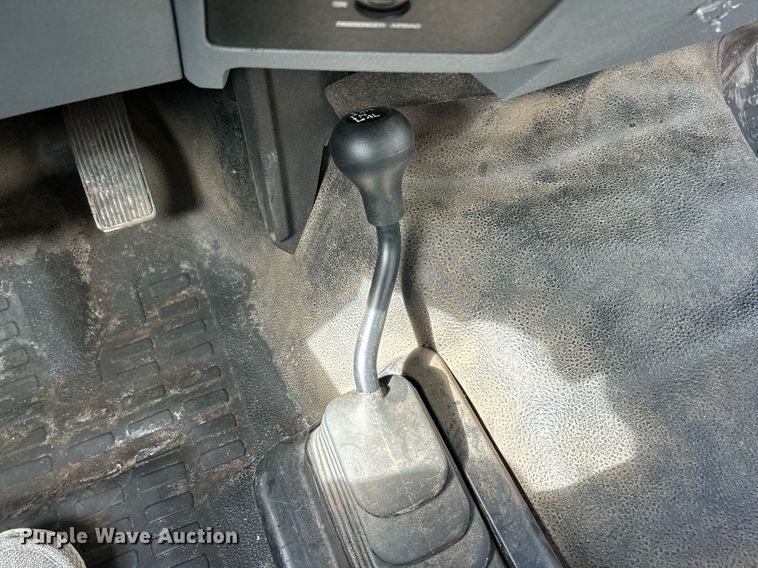 image for item EK8050 2015 Ford F250 Super Duty XL pickup truck