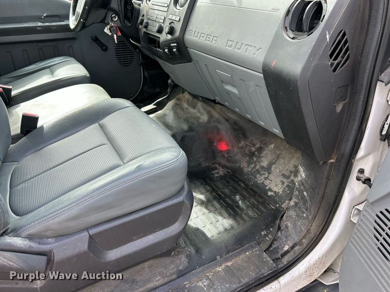 image for item EK8050 2015 Ford F250 Super Duty XL pickup truck