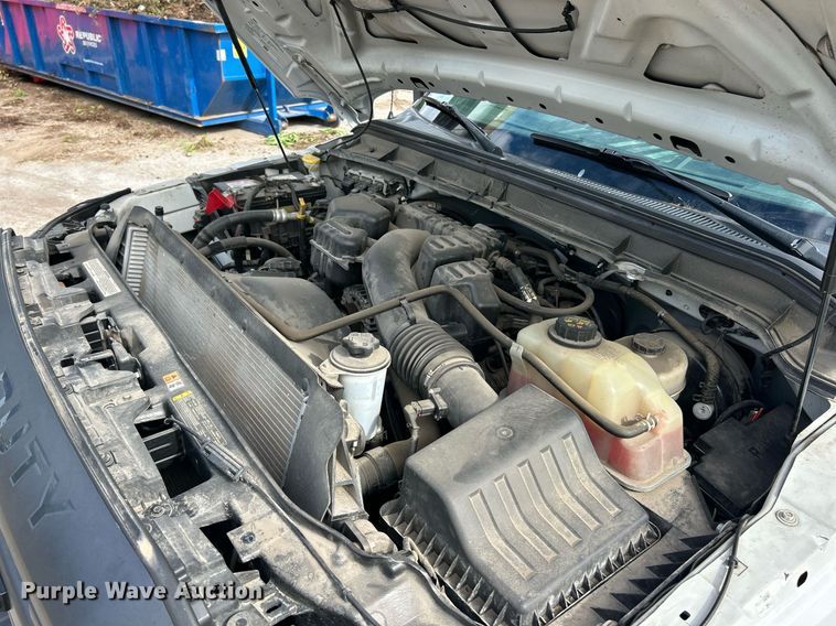 image for item EK8050 2015 Ford F250 Super Duty XL pickup truck