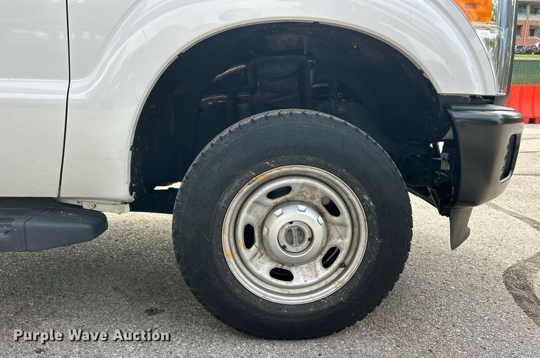 image for item EK8050 2015 Ford F250 Super Duty XL pickup truck