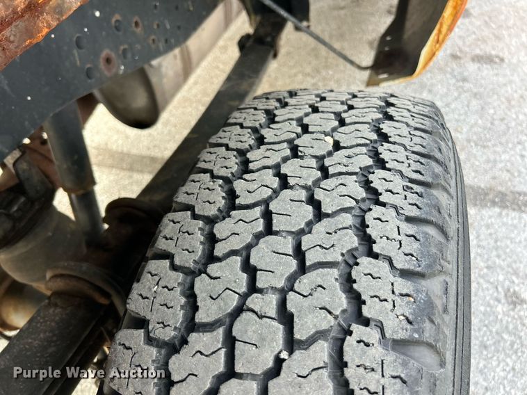 image for item EK8050 2015 Ford F250 Super Duty XL pickup truck