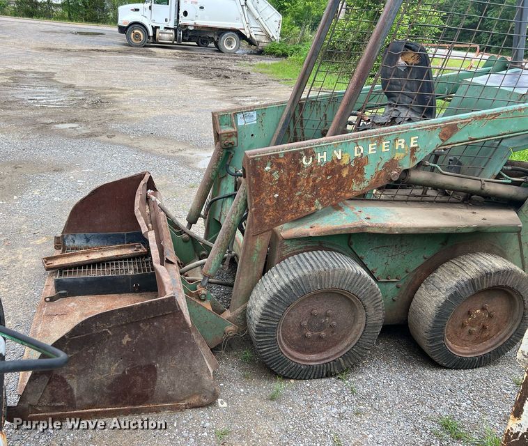 image for item EL2076 John Deere L125J skid steer loader