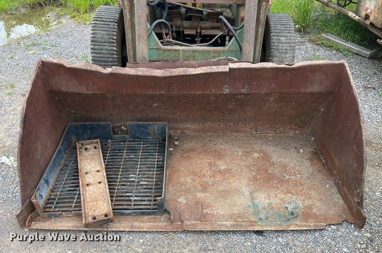 image for item EL2076 John Deere L125J skid steer loader