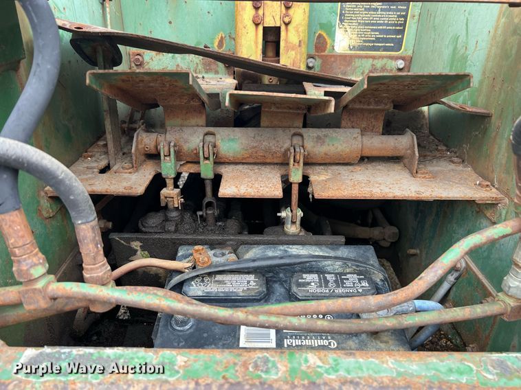 image for item EL2076 John Deere L125J skid steer loader