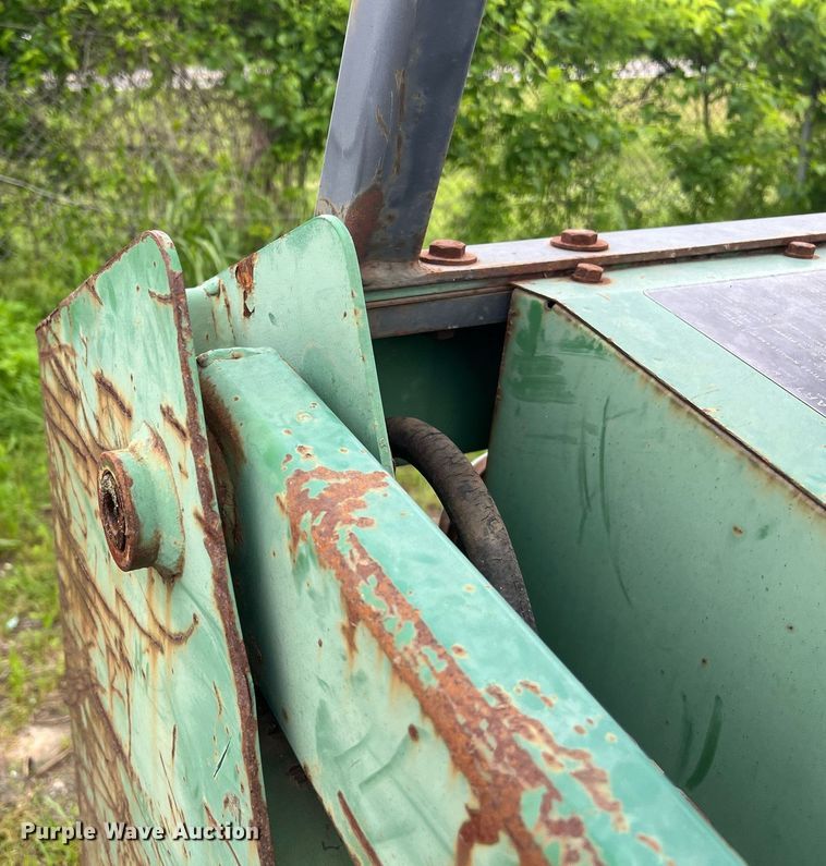 image for item EL2076 John Deere L125J skid steer loader