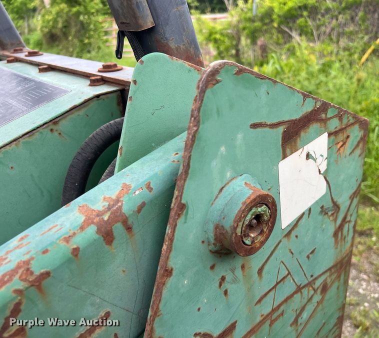 image for item EL2076 John Deere L125J skid steer loader