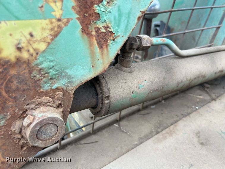 image for item EL2076 John Deere L125J skid steer loader