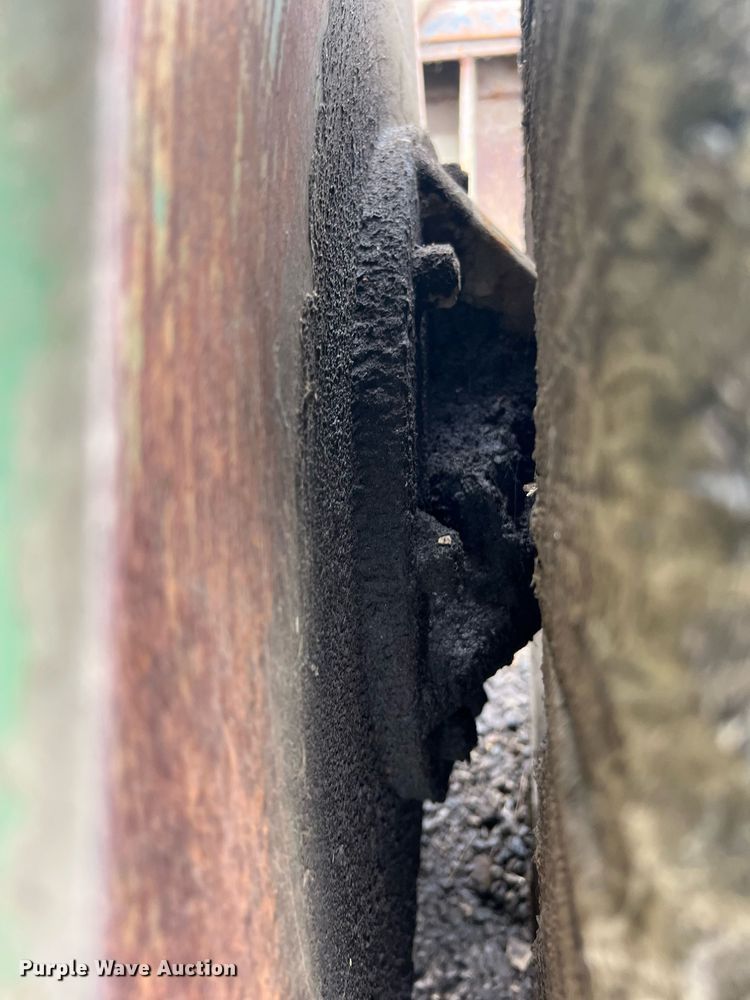 image for item EL2076 John Deere L125J skid steer loader