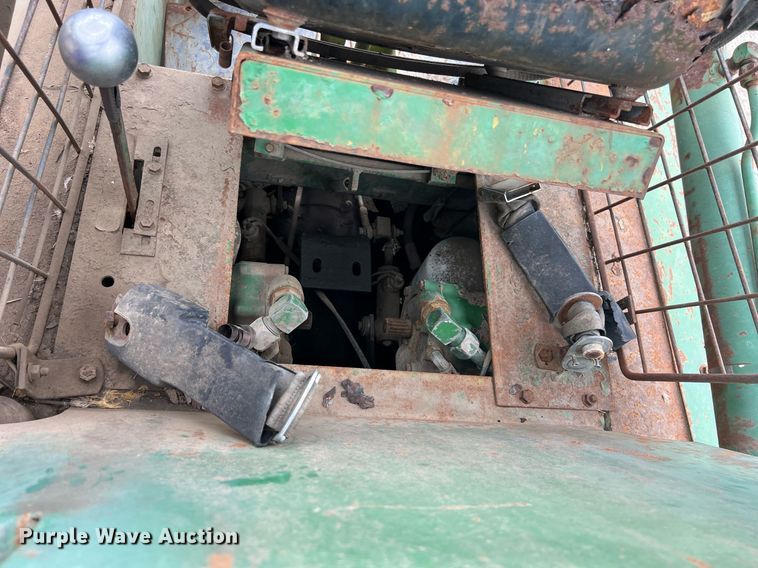 image for item EL2076 John Deere L125J skid steer loader