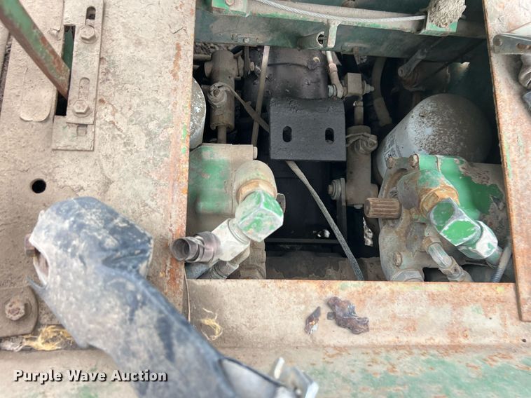 image for item EL2076 John Deere L125J skid steer loader