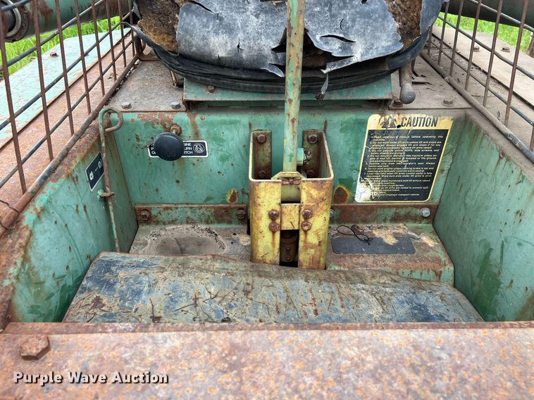 image for item EL2076 John Deere L125J skid steer loader