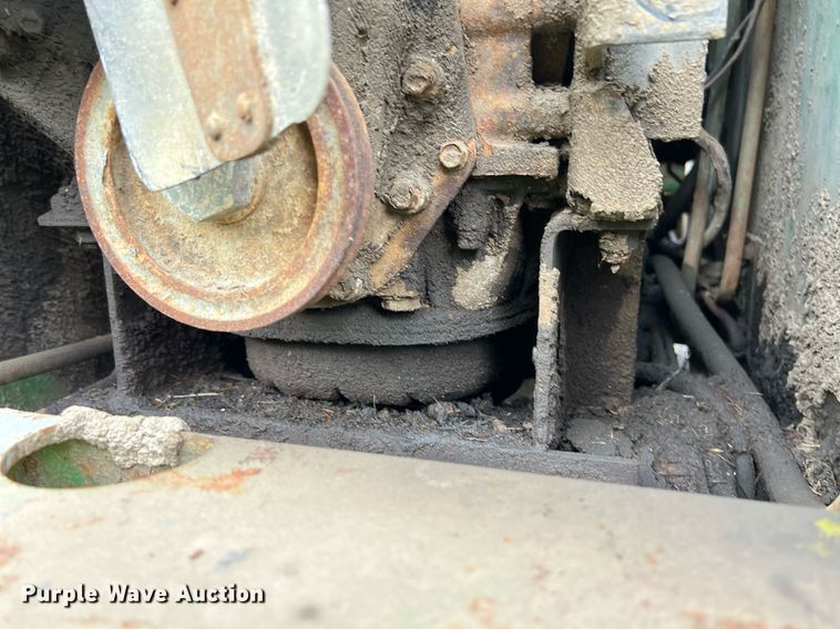 image for item EL2076 John Deere L125J skid steer loader