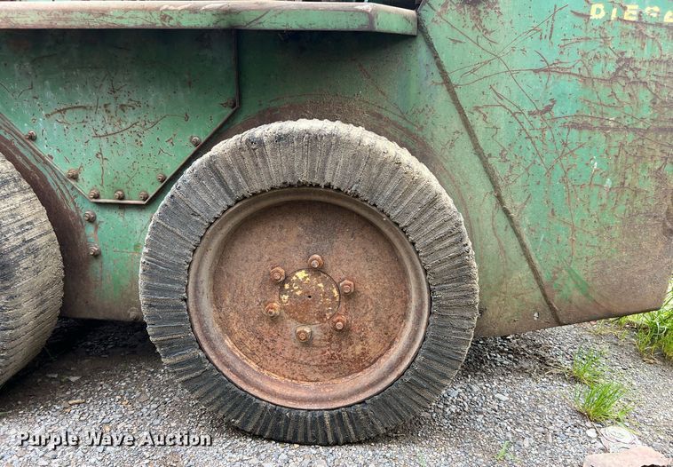 image for item EL2076 John Deere L125J skid steer loader